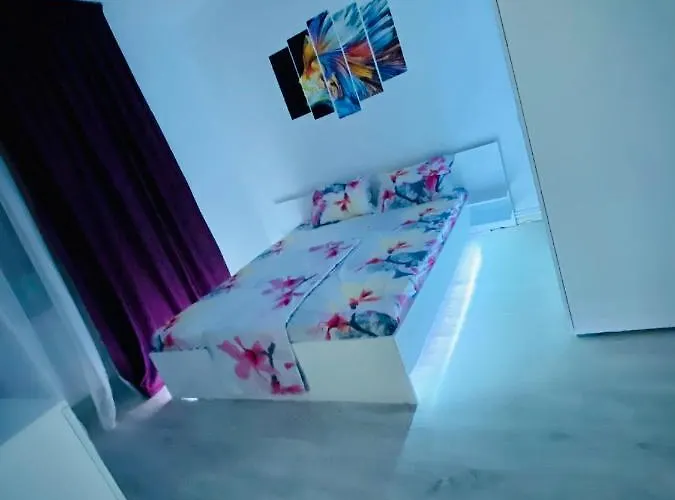 Antonia's * Constança